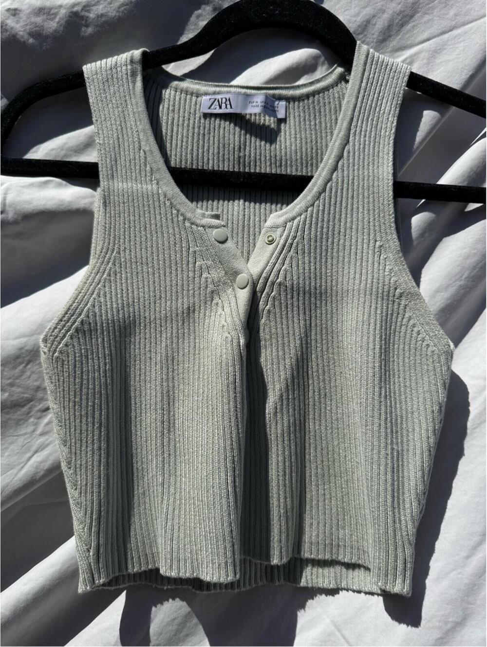 Zara Ribbed Crop Tank Top - Green - Medium - Picture 2 of 6